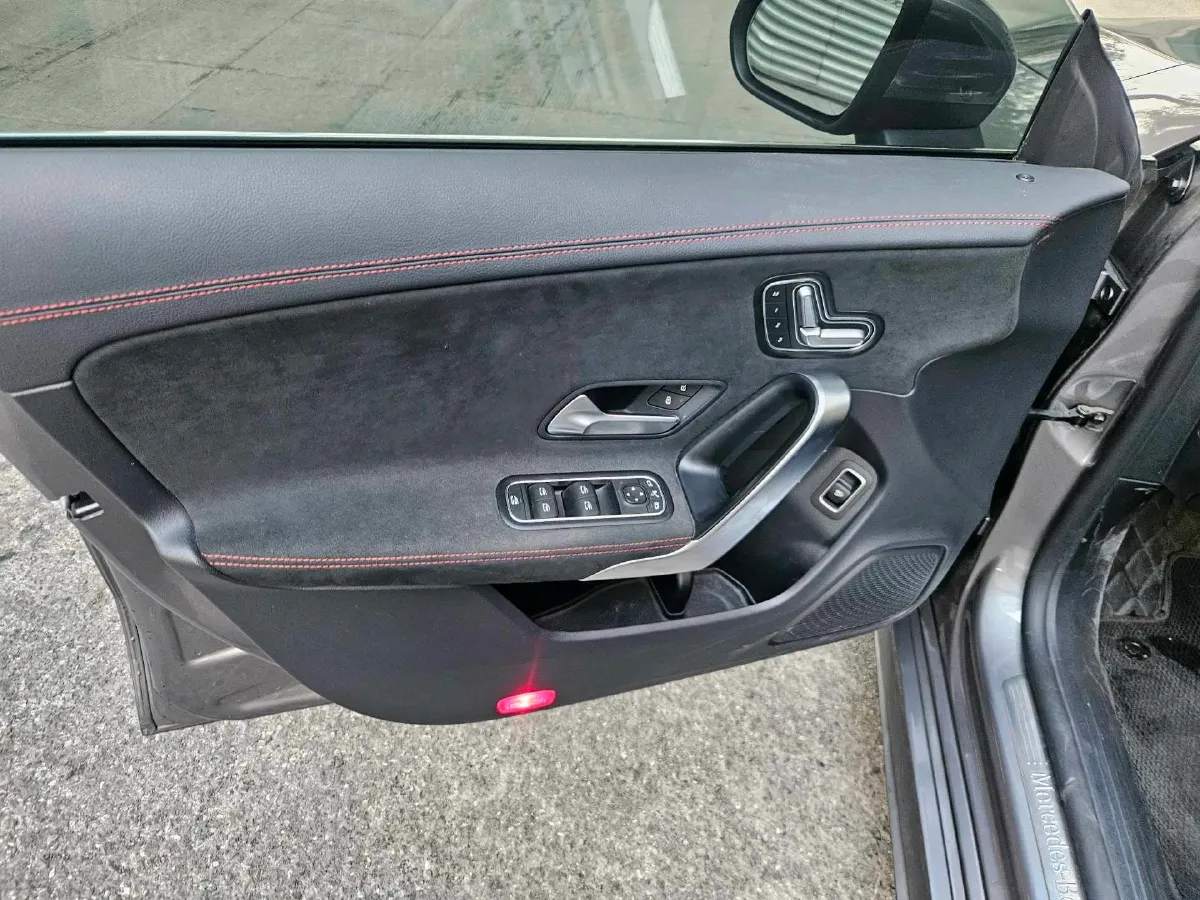 2020 Mercedes-Benz CLA Class 1.3T 163HP L4 7DCT,autocango,china used car exporter,china ev exporter,chinese used car exporter,chinese used ev exporter