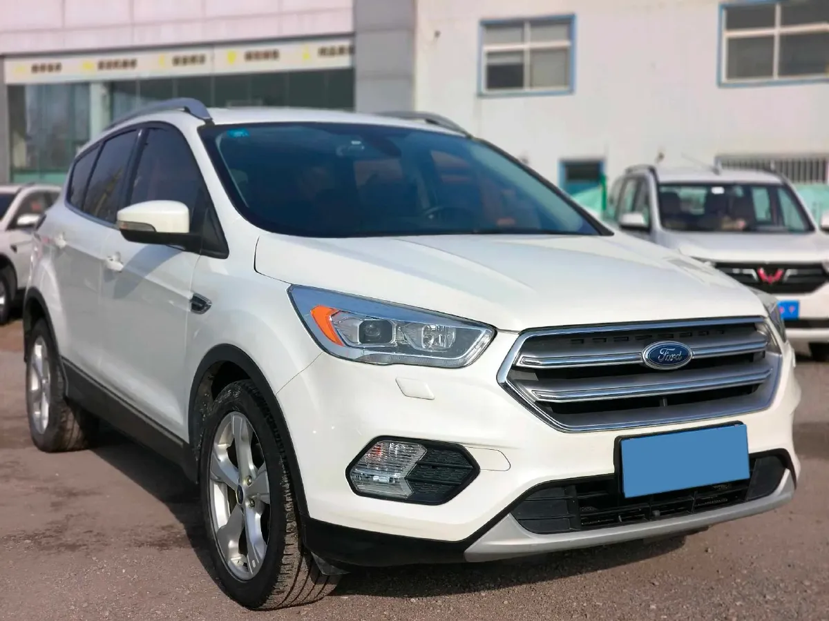2018 Ford Kuga 1.5T 181HP L4 6AT,autocango,china used car exporter,china ev exporter,chinese used car exporter,chinese used ev exporter