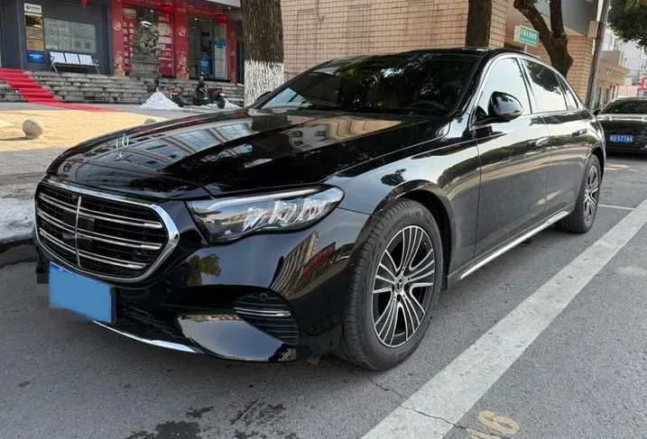2025 Mercedes-Benz E Class 2.0T 204HP L4 9AT,autocango,china used car exporter,china ev exporter,chinese used car exporter,chinese used ev exporter