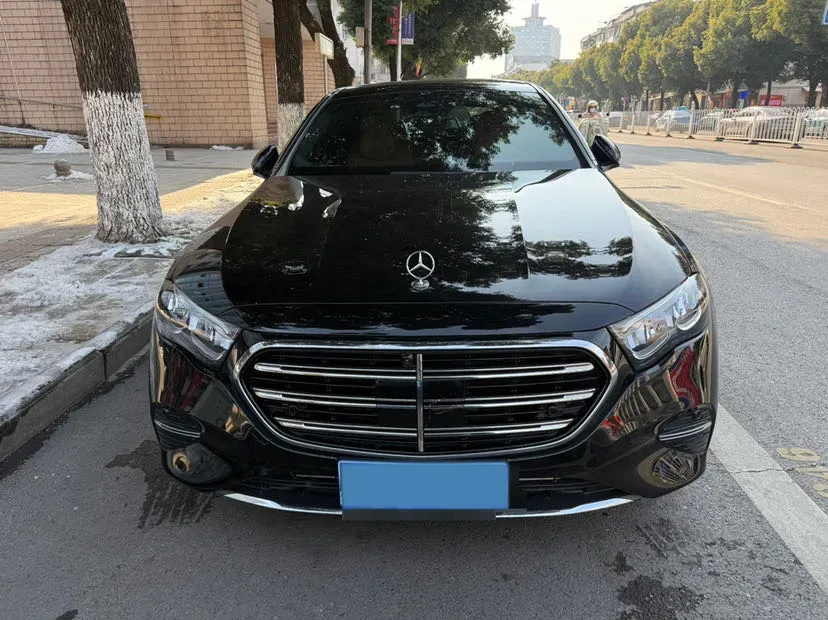 2025 Mercedes-Benz E Class 2.0T 204HP L4 9AT,autocango,china used car exporter,china ev exporter,chinese used car exporter,chinese used ev exporter