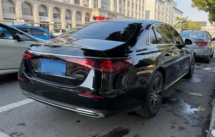 2025 Mercedes-Benz E Class 2.0T 204HP L4 9AT,autocango,china used car exporter,china ev exporter,chinese used car exporter,chinese used ev exporter