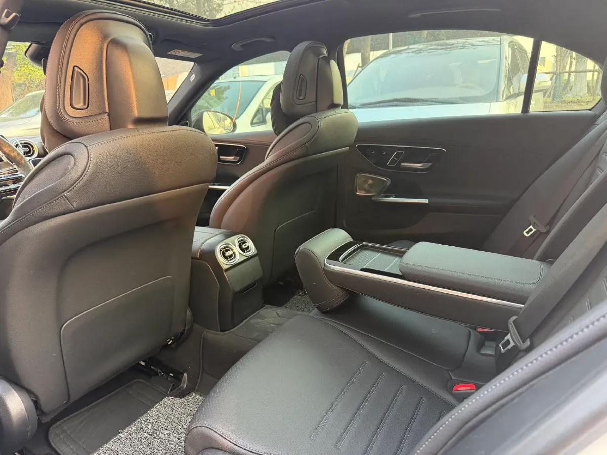 2024 Mercedes-Benz C Class 1.5T 204HP L4 9AT,autocango,china used car exporter,china ev exporter,chinese used car exporter,chinese used ev exporter