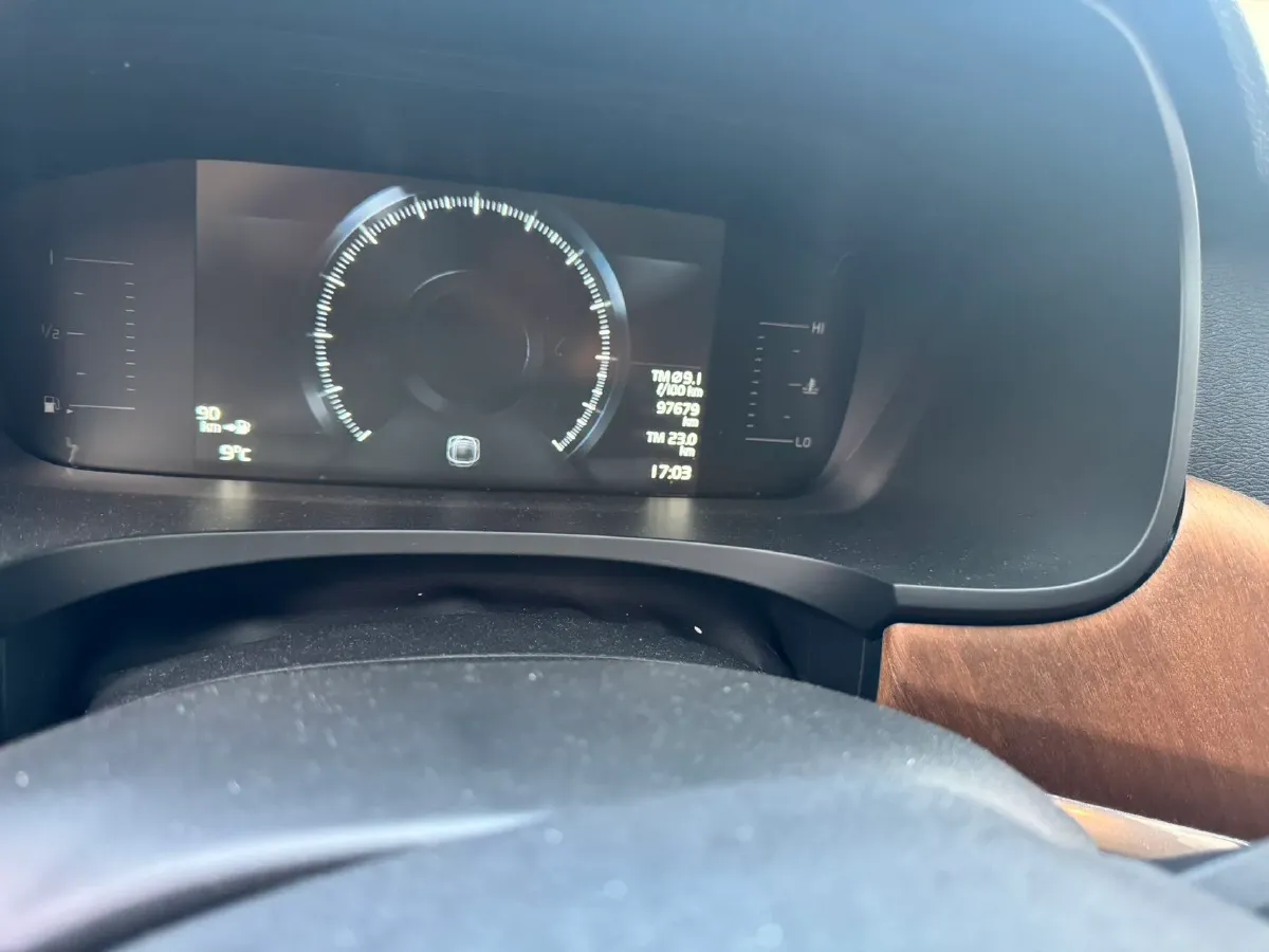 2019 Infiniti Q70 2.0T 211HP L4 7AT,autocango,china used car exporter,china ev exporter,chinese used car exporter,chinese used ev exporter