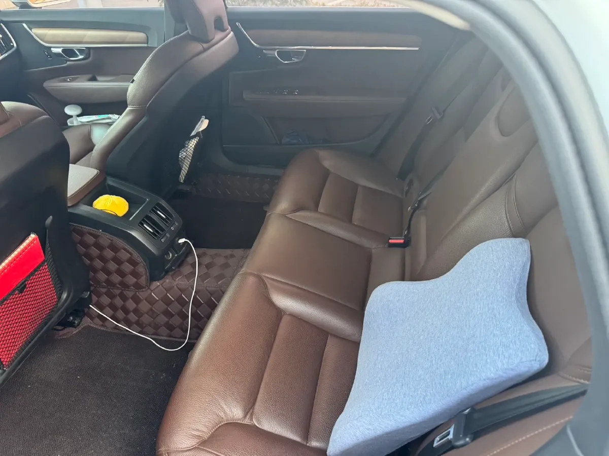 2019 Infiniti Q70 2.0T 211HP L4 7AT,autocango,china used car exporter,china ev exporter,chinese used car exporter,chinese used ev exporter