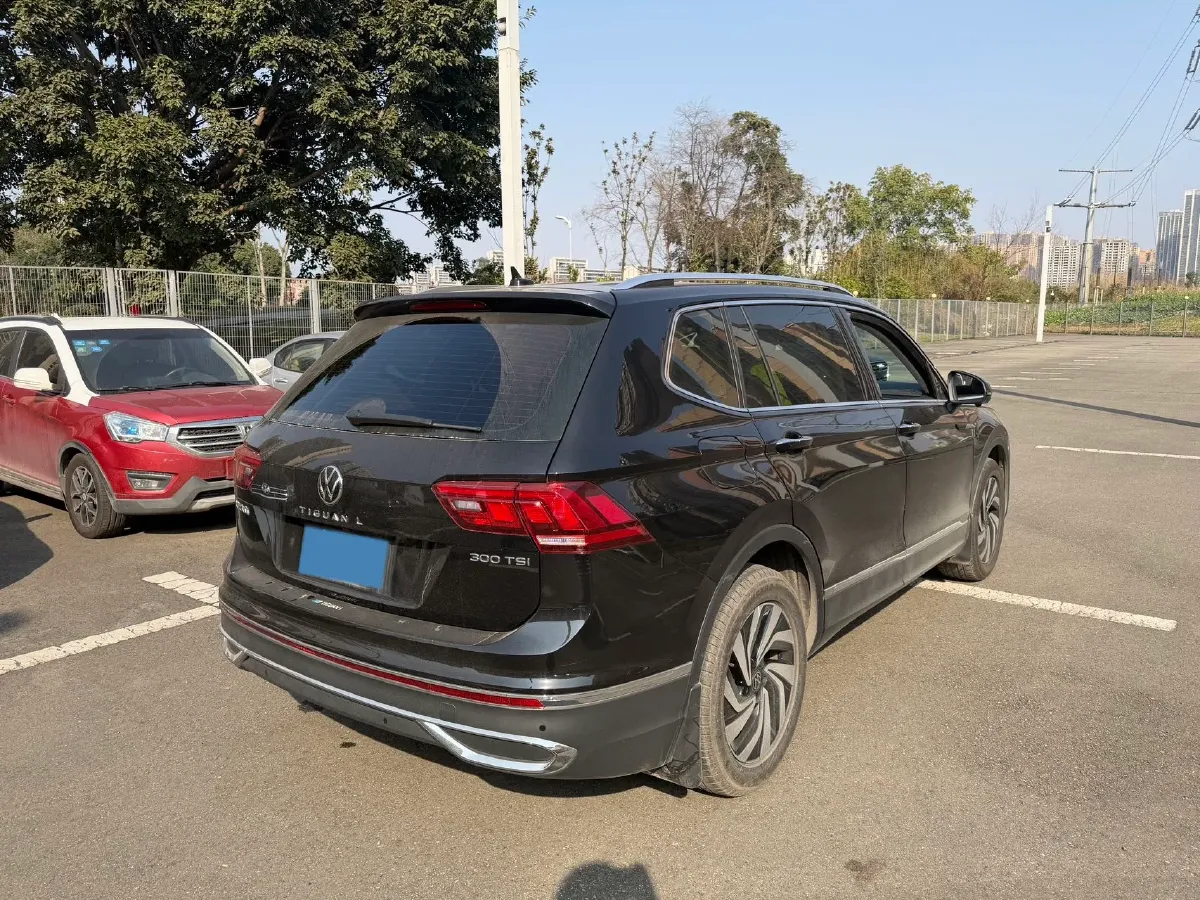2023 Volkswagen Tiguan L 1.5T 160HP L4 7DCT,autocango,china used car exporter,china ev exporter,chinese used car exporter,chinese used ev exporter