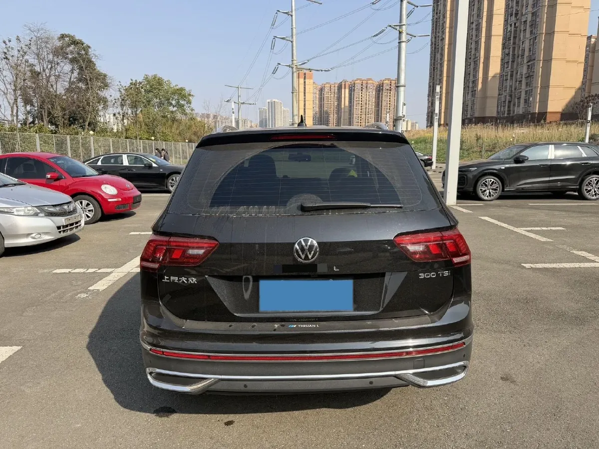 2023 Volkswagen Tiguan L 1.5T 160HP L4 7DCT,autocango,china used car exporter,china ev exporter,chinese used car exporter,chinese used ev exporter