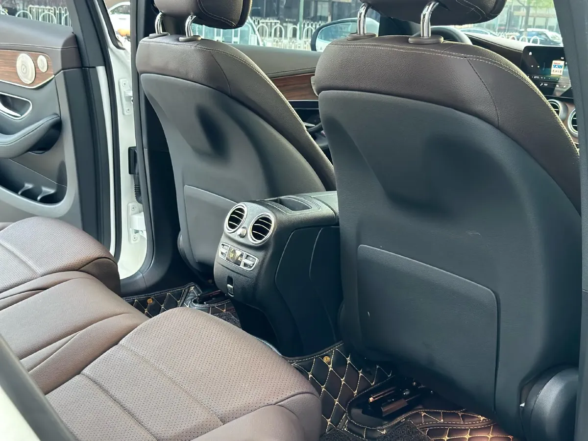 2021 Mercedes-Benz GLC Class 2.0T 258HP L4 9AT,autocango,china used car exporter,china ev exporter,chinese used car exporter,chinese used ev exporter