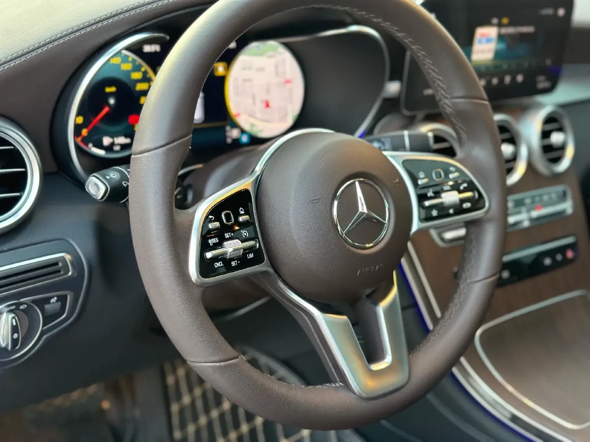 2021 Mercedes-Benz GLC Class 2.0T 258HP L4 9AT,autocango,china used car exporter,china ev exporter,chinese used car exporter,chinese used ev exporter