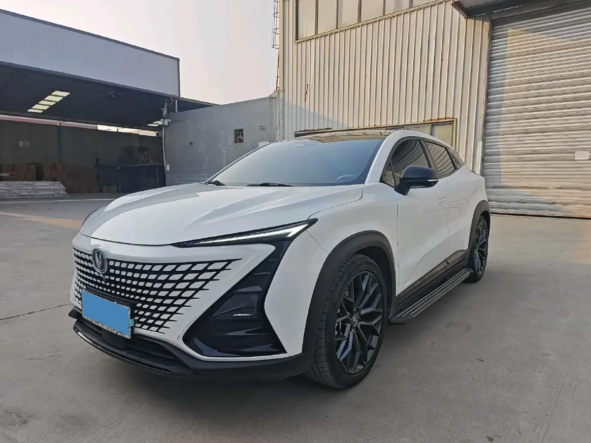 2022 ChangAn UNI-T 2.0T 233HP L4 8AT,autocango,china used car exporter,china ev exporter,chinese used car exporter,chinese used ev exporter