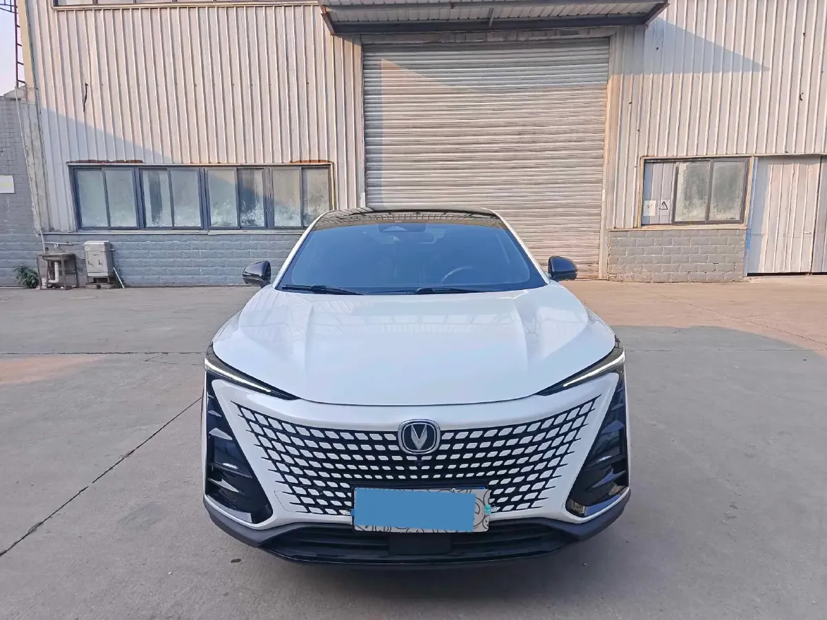 2022 ChangAn UNI-T 2.0T 233HP L4 8AT,autocango,china used car exporter,china ev exporter,chinese used car exporter,chinese used ev exporter
