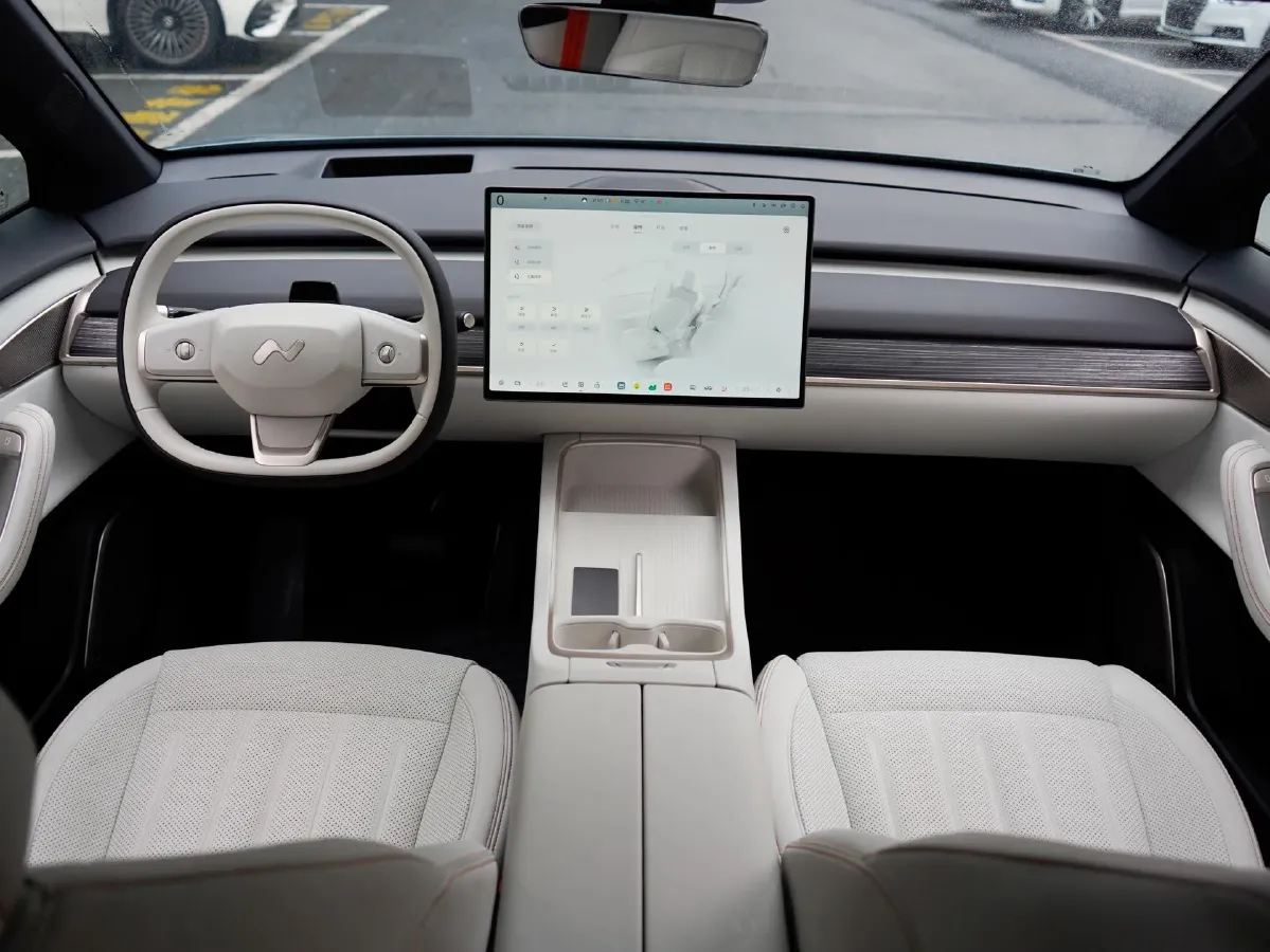 2024 ONVO L60 BEV 60KWH,autocango,china used car exporter,china ev exporter,chinese used car exporter,chinese used ev exporter