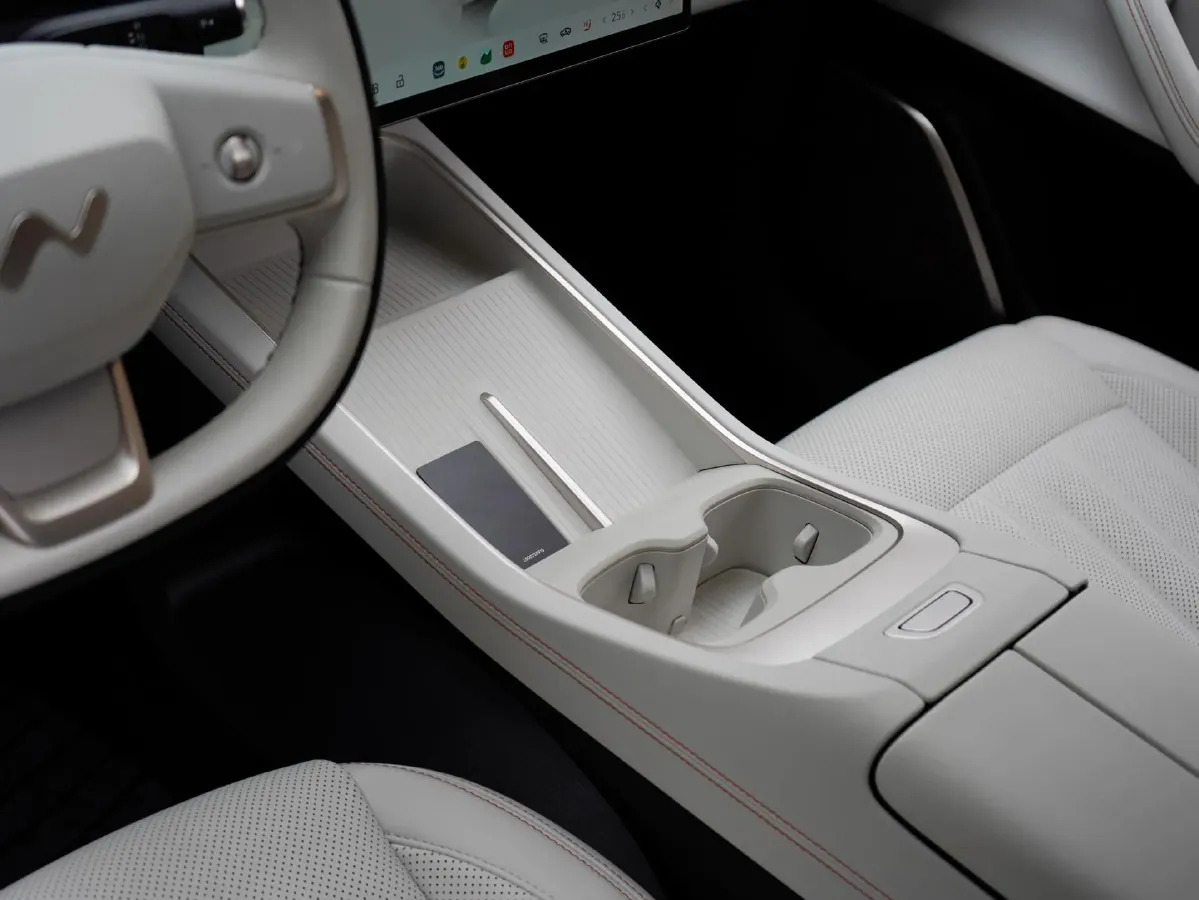 2024 ONVO L60 BEV 60KWH,autocango,china used car exporter,china ev exporter,chinese used car exporter,chinese used ev exporter