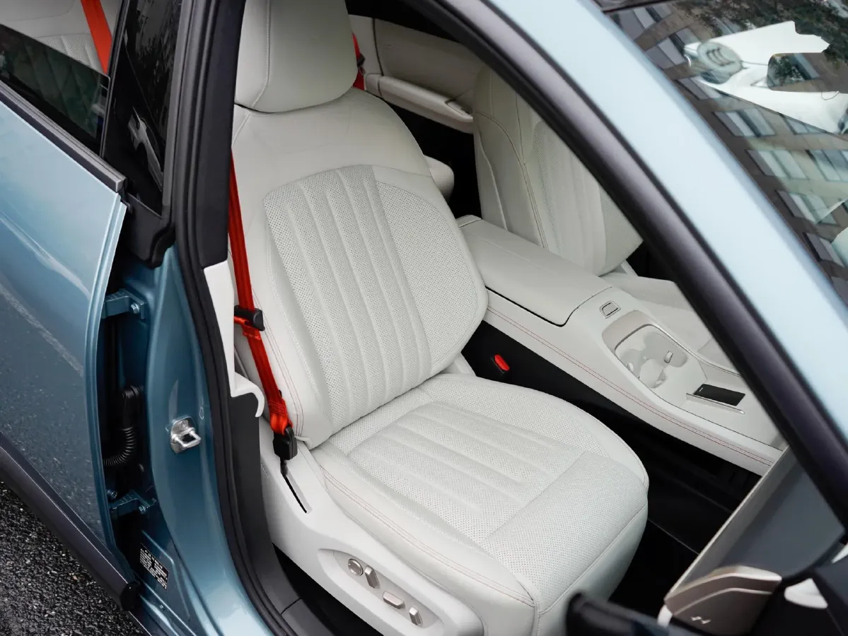 2024 ONVO L60 BEV 60KWH,autocango,china used car exporter,china ev exporter,chinese used car exporter,chinese used ev exporter