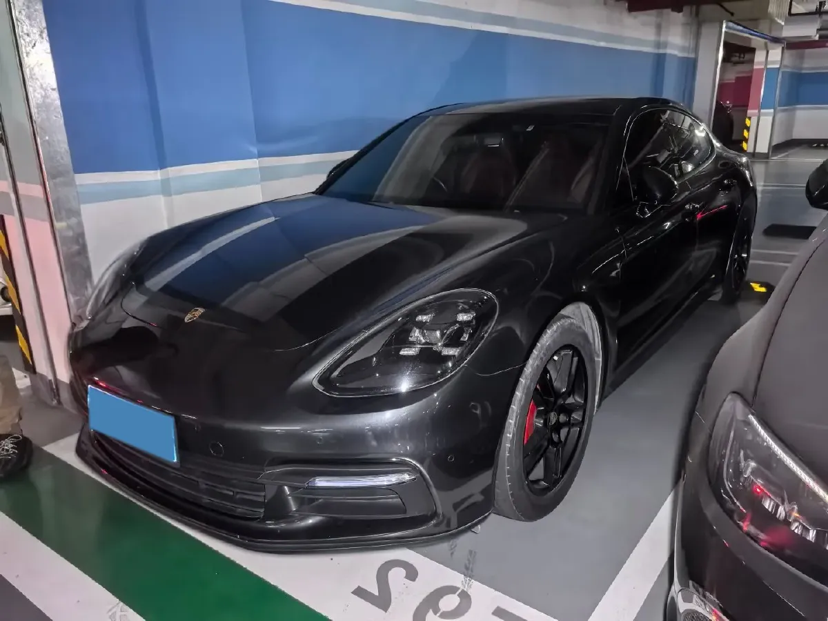 2017 BMW X6 3.0T 306HP L6 8AT,autocango,china used car exporter,china ev exporter,chinese used car exporter,chinese used ev exporter