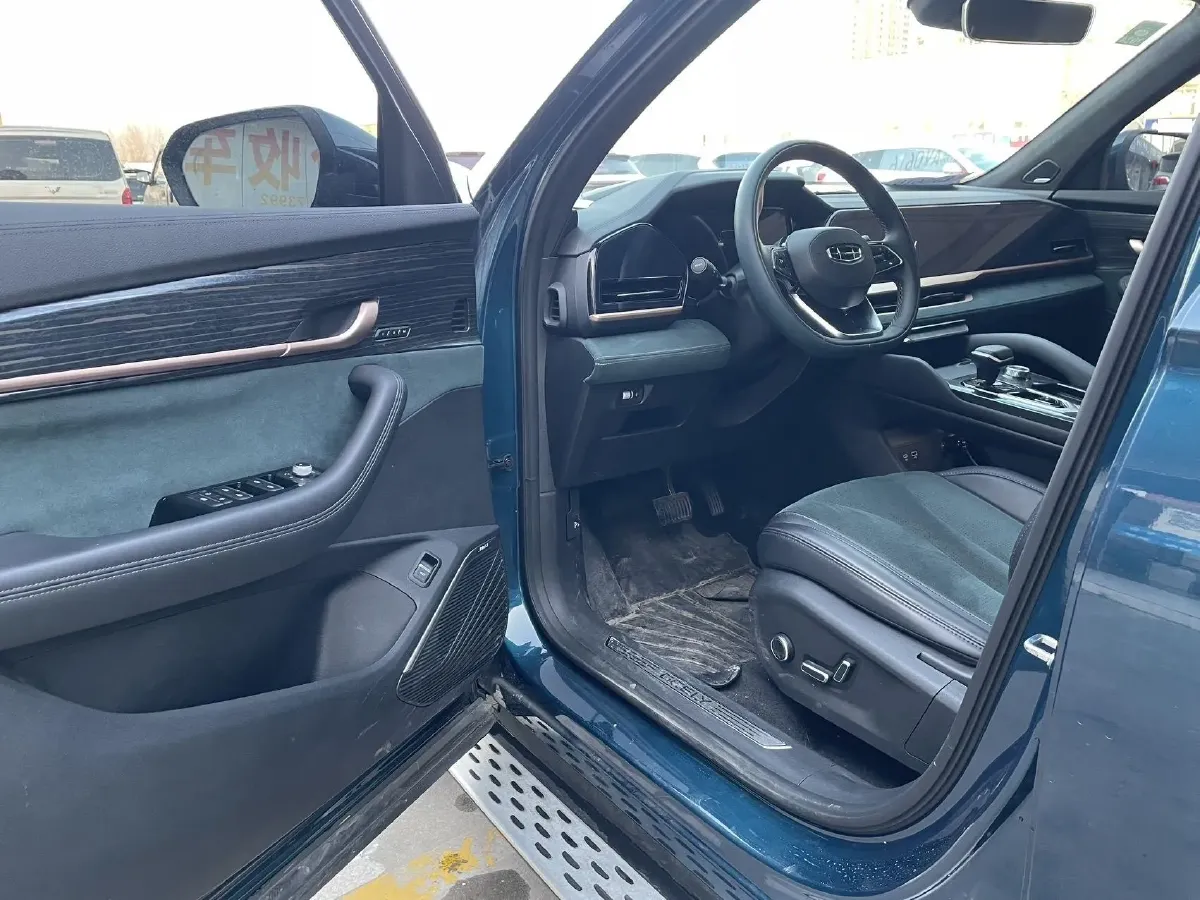 2021 Geely Monjaro 2.0T 238HP L4 8AT,autocango,china used car exporter,china ev exporter,chinese used car exporter,chinese used ev exporter