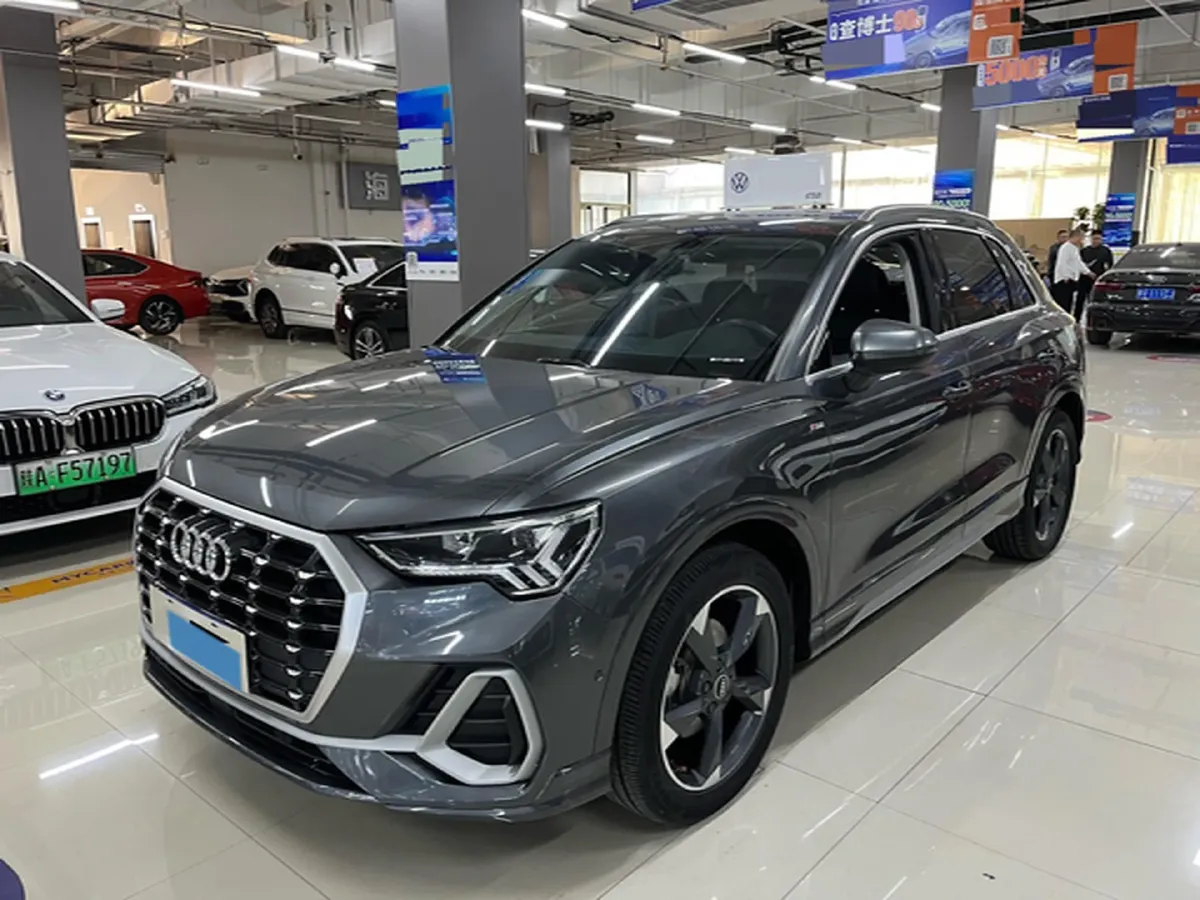 2022 Audi Q3 1.4T 150HP L4 7DCT,autocango,china used car exporter,china ev exporter,chinese used car exporter,chinese used ev exporter