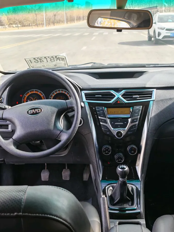 2020 BYD F3 1.5L 109HP L4 5MT,autocango,china used car exporter,china ev exporter,chinese used car exporter,chinese used ev exporter