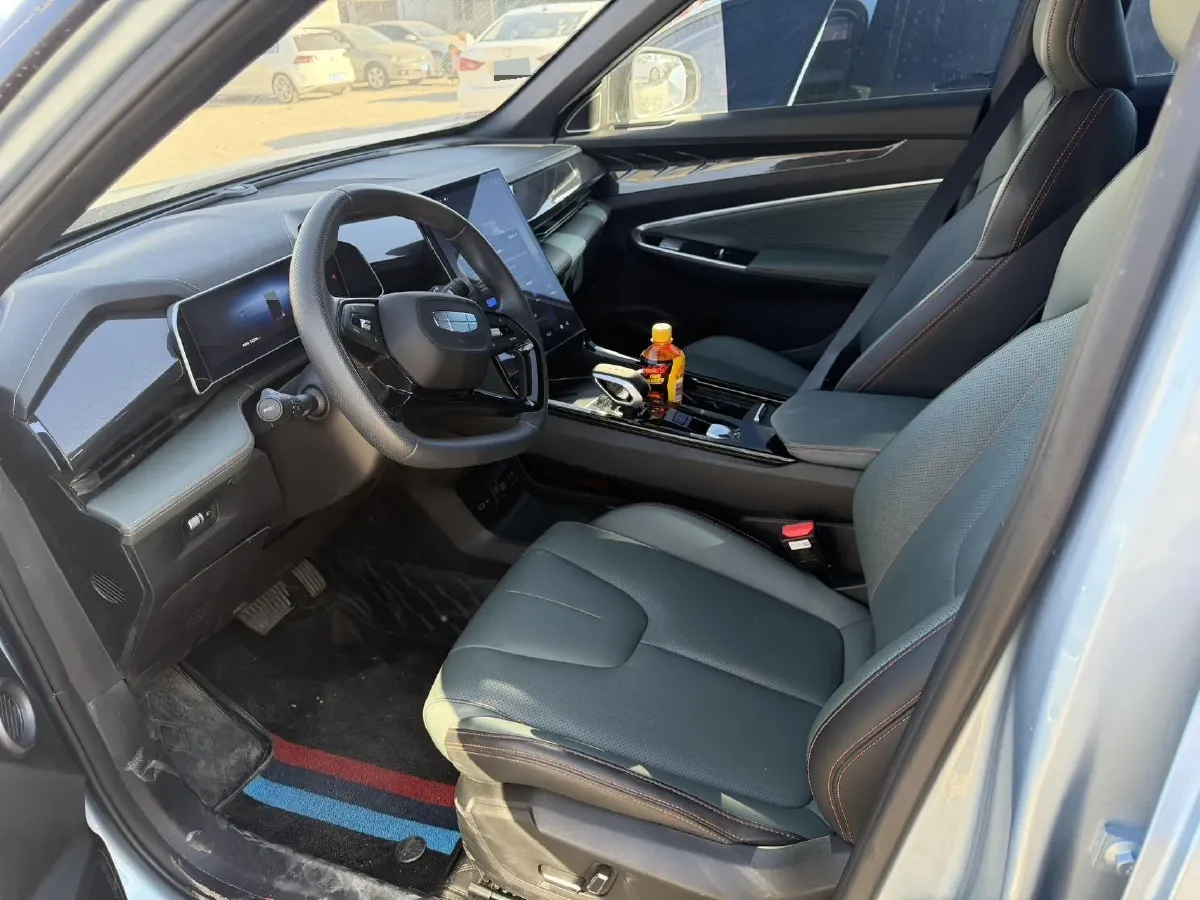 2023 Geely Azkarra 1.5T 181HP L4 7DCT,autocango,china used car exporter,china ev exporter,chinese used car exporter,chinese used ev exporter