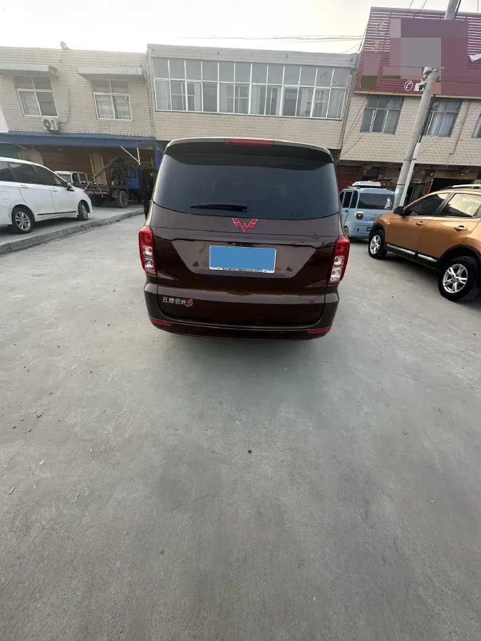 2021 WuLing HongGuang 1.5L 99HP L4 6MT,autocango,china used car exporter,china ev exporter,chinese used car exporter,chinese used ev exporter
