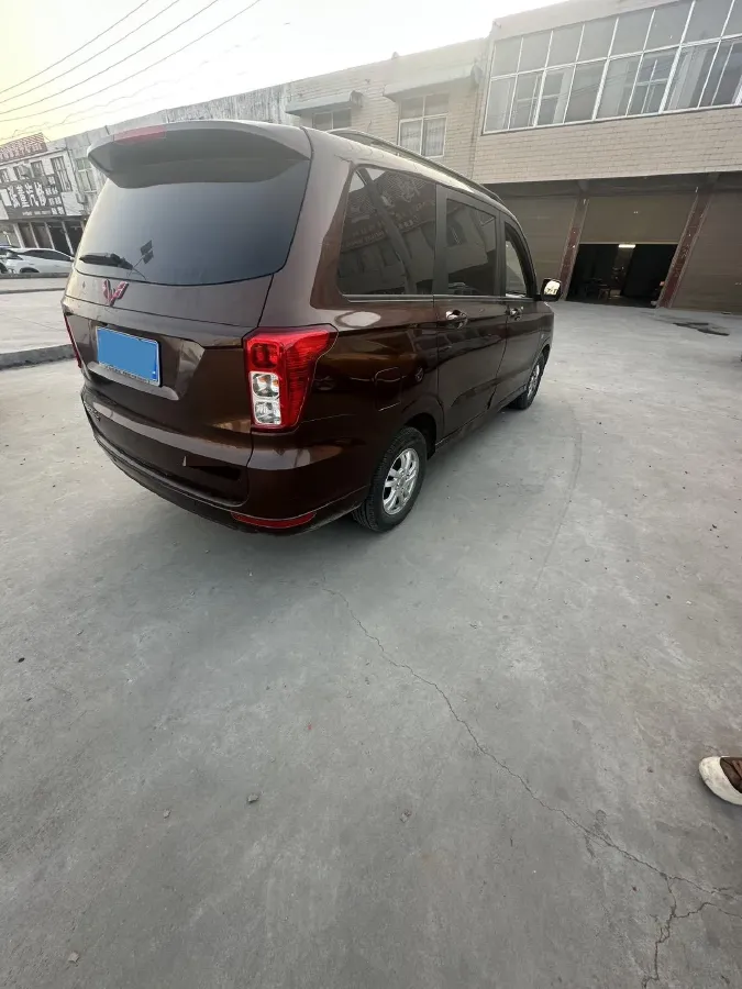 2021 WuLing HongGuang 1.5L 99HP L4 6MT,autocango,china used car exporter,china ev exporter,chinese used car exporter,chinese used ev exporter