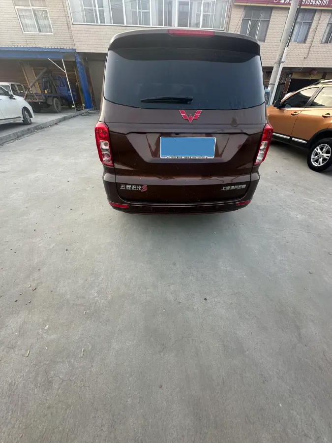 2021 WuLing HongGuang 1.5L 99HP L4 6MT,autocango,china used car exporter,china ev exporter,chinese used car exporter,chinese used ev exporter