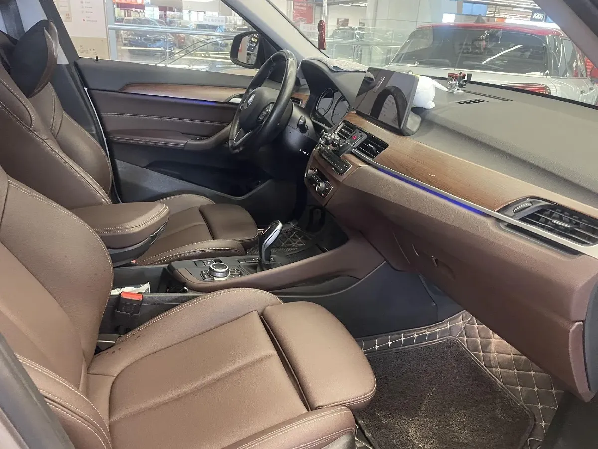 2020 BMW X1 2.0T 192HP L4 7DCT,autocango,china used car exporter,china ev exporter,chinese used car exporter,chinese used ev exporter