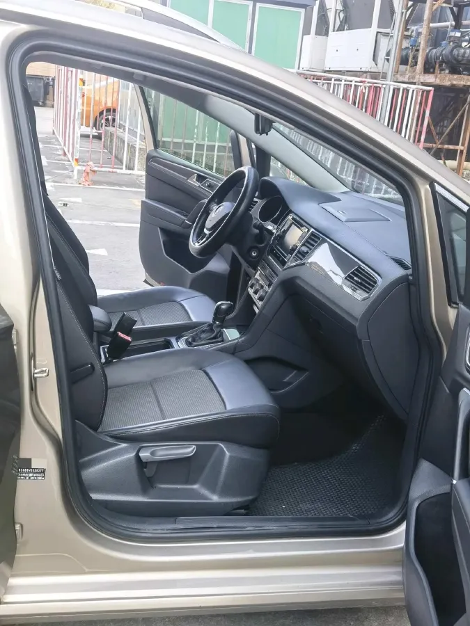 2018 Volkswagen Golf Sportsvan 1.4T 131HP L4 7DCT,autocango,china used car exporter,china ev exporter,chinese used car exporter,chinese used ev exporter