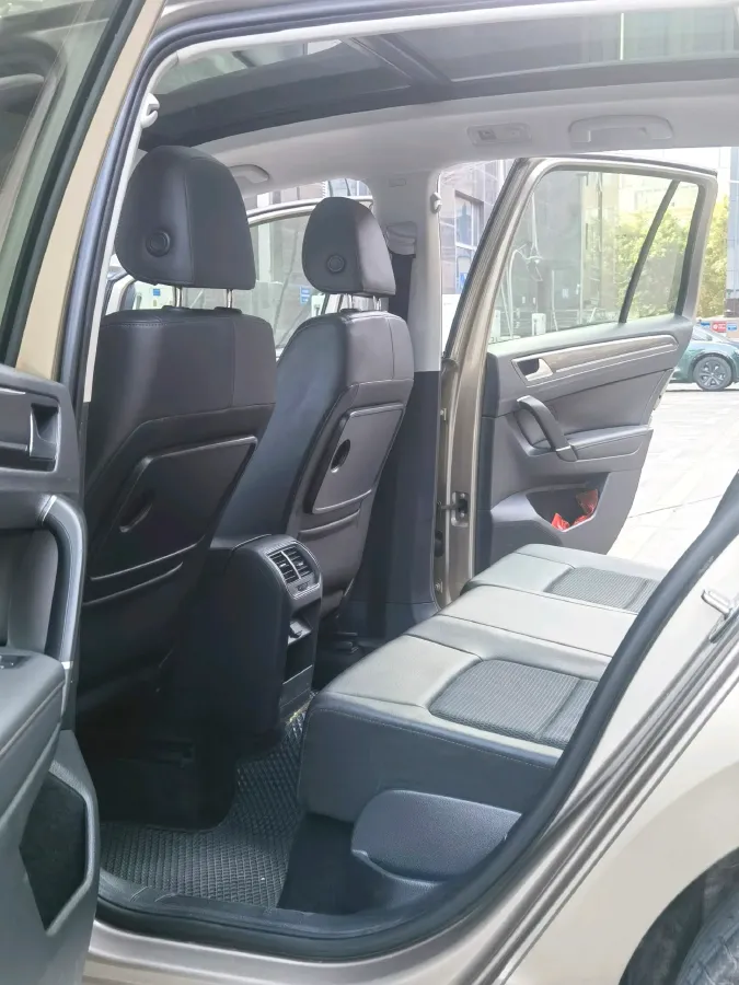 2018 Volkswagen Golf Sportsvan 1.4T 131HP L4 7DCT,autocango,china used car exporter,china ev exporter,chinese used car exporter,chinese used ev exporter