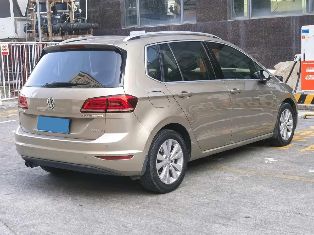 2018 Volkswagen Golf Sportsvan 1.4T 131HP L4 7DCT,autocango,china used car exporter,china ev exporter,chinese used car exporter,chinese used ev exporter
