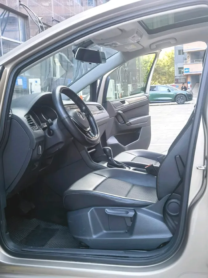 2018 Volkswagen Golf Sportsvan 1.4T 131HP L4 7DCT,autocango,china used car exporter,china ev exporter,chinese used car exporter,chinese used ev exporter