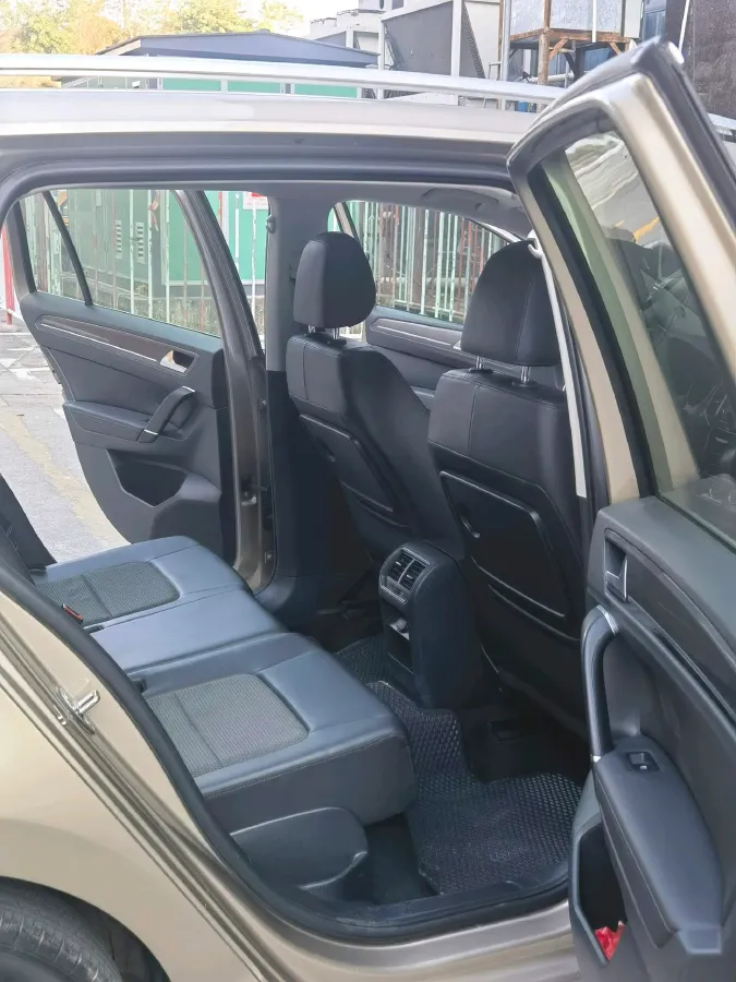 2018 Volkswagen Golf Sportsvan 1.4T 131HP L4 7DCT,autocango,china used car exporter,china ev exporter,chinese used car exporter,chinese used ev exporter