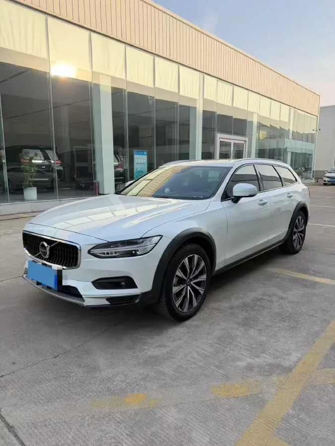 2021 Volvo V90 2.0T 250HP L4 8AT,autocango,china used car exporter,china ev exporter,chinese used car exporter,chinese used ev exporter