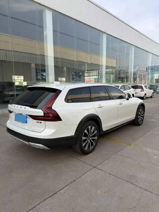 2021 Volvo V90 2.0T 250HP L4 8AT,autocango,china used car exporter,china ev exporter,chinese used car exporter,chinese used ev exporter
