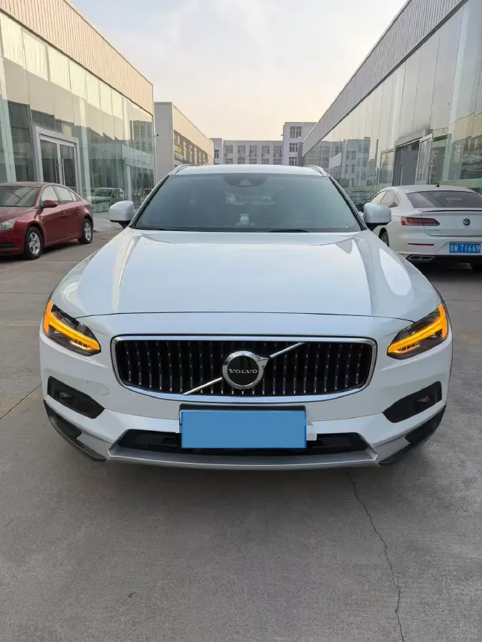 2021 Volvo V90 2.0T 250HP L4 8AT,autocango,china used car exporter,china ev exporter,chinese used car exporter,chinese used ev exporter