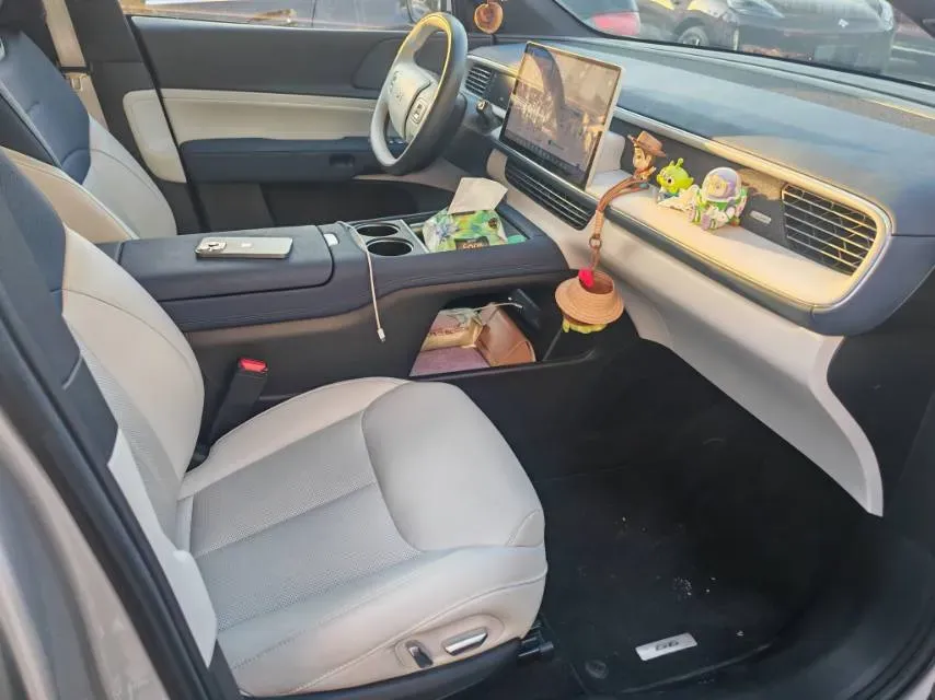 2023 Xpeng G6 BEV 87.5KWH,autocango,china used car exporter,china ev exporter,chinese used car exporter,chinese used ev exporter