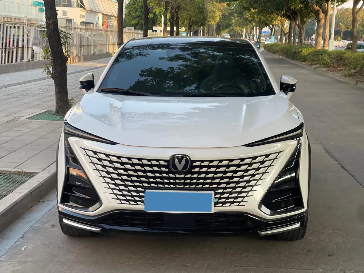 2023 ChangAn UNI-T 1.5T 188HP L4 7DCT,autocango,china used car exporter,china ev exporter,chinese used car exporter,chinese used ev exporter