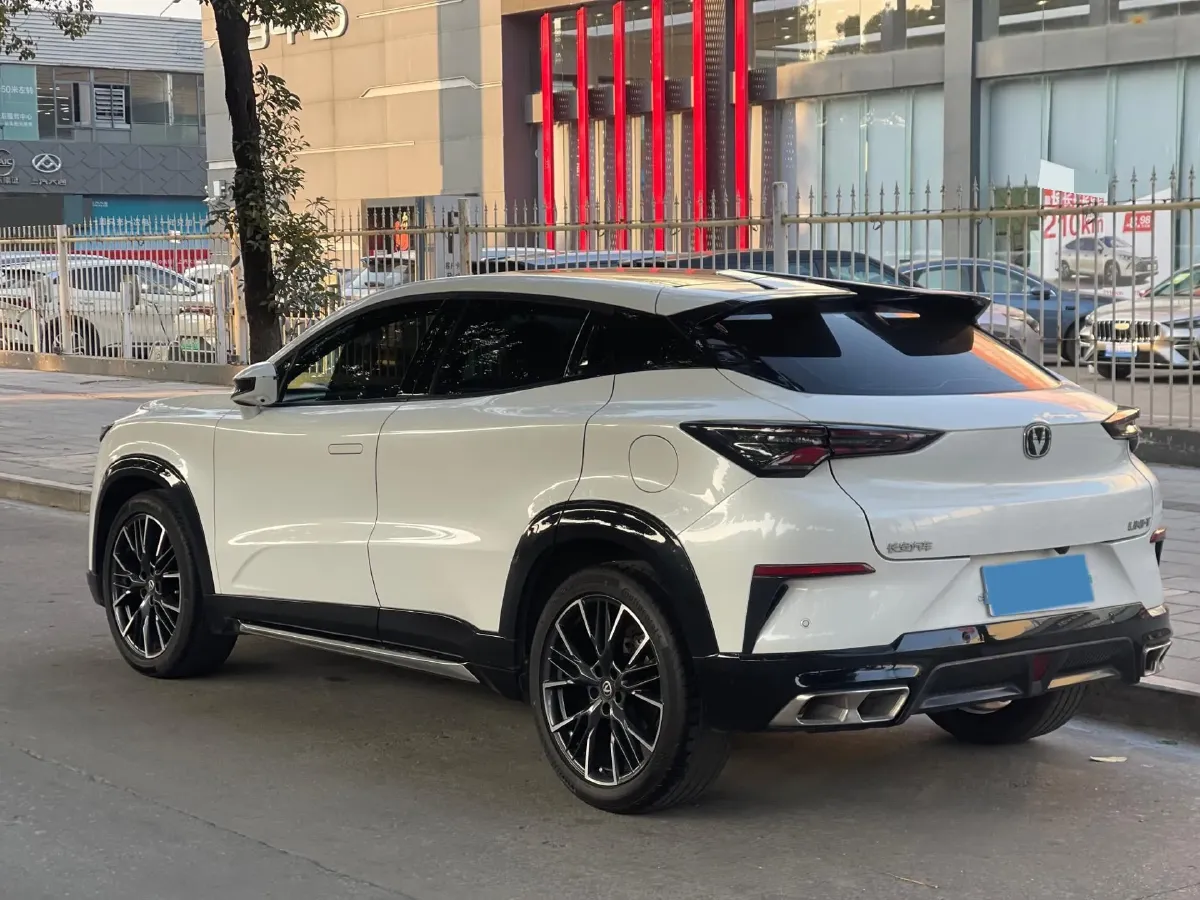 2023 ChangAn UNI-T 1.5T 188HP L4 7DCT,autocango,china used car exporter,china ev exporter,chinese used car exporter,chinese used ev exporter