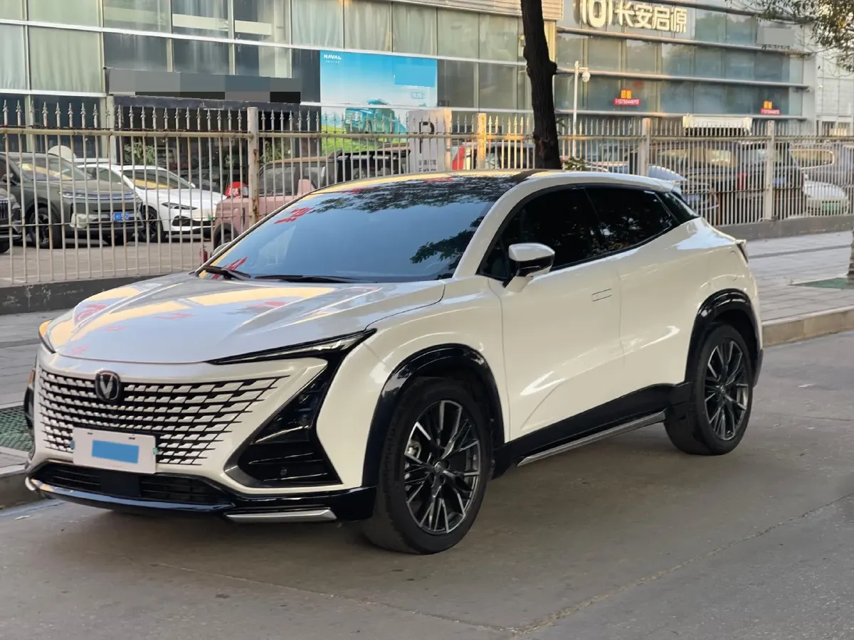 2023 ChangAn UNI-T 1.5T 188HP L4 7DCT,autocango,china used car exporter,china ev exporter,chinese used car exporter,chinese used ev exporter