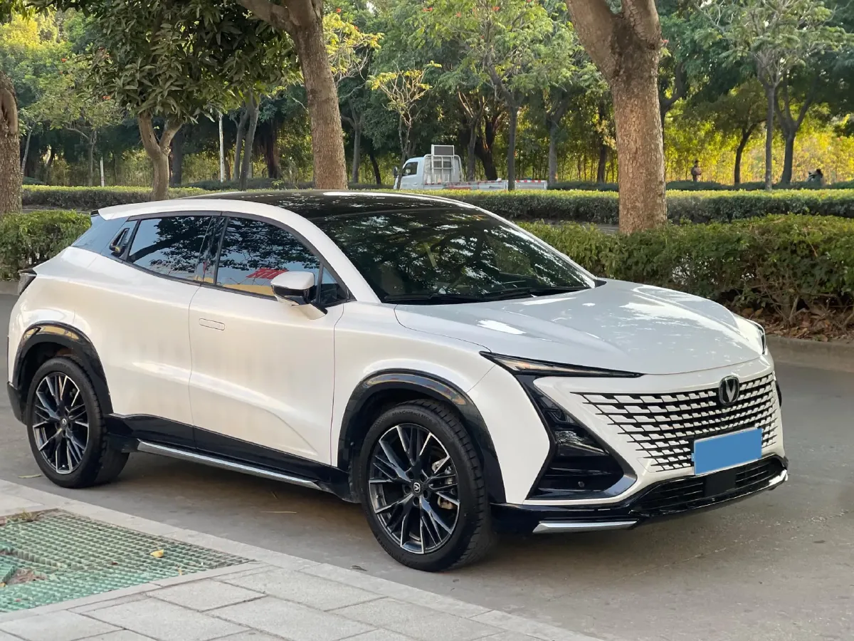 2023 ChangAn UNI-T 1.5T 188HP L4 7DCT,autocango,china used car exporter,china ev exporter,chinese used car exporter,chinese used ev exporter