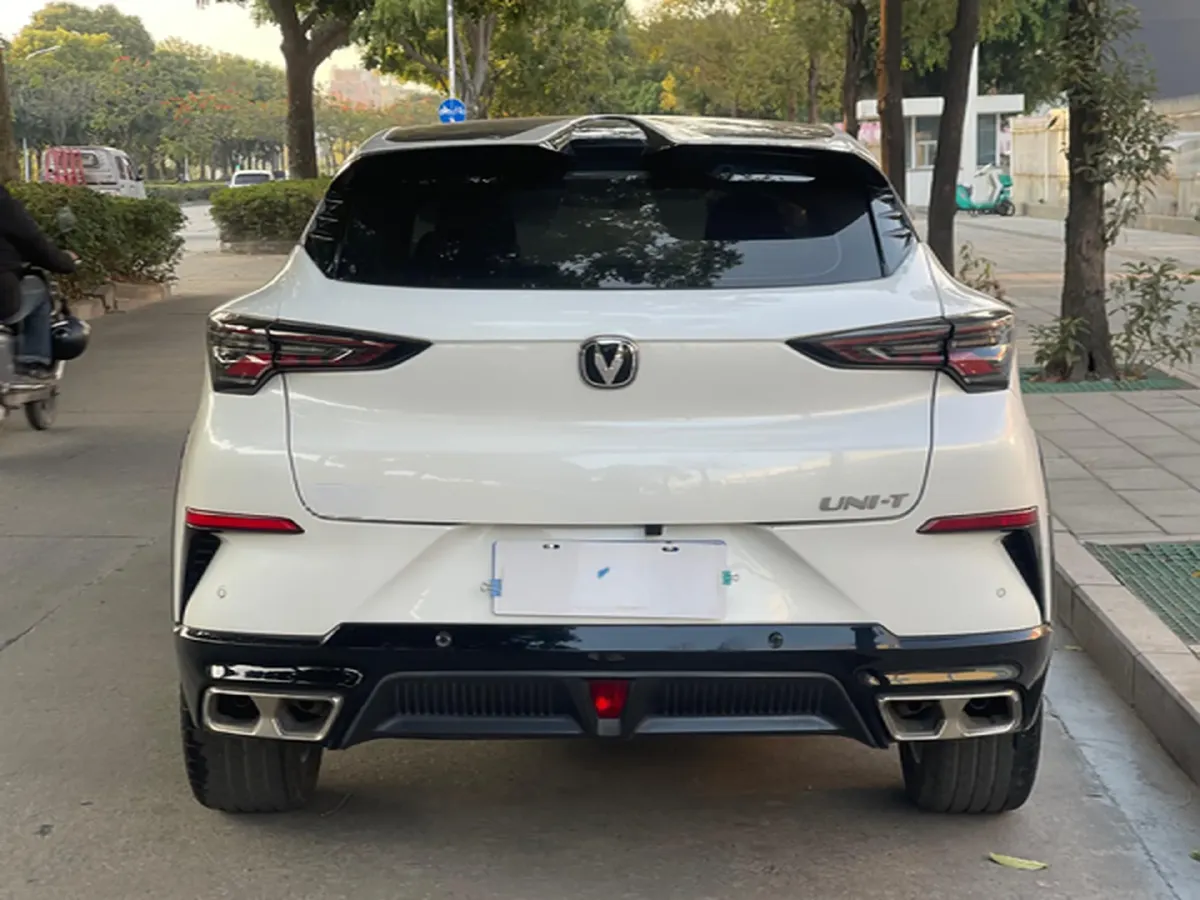 2023 ChangAn UNI-T 1.5T 188HP L4 7DCT,autocango,china used car exporter,china ev exporter,chinese used car exporter,chinese used ev exporter