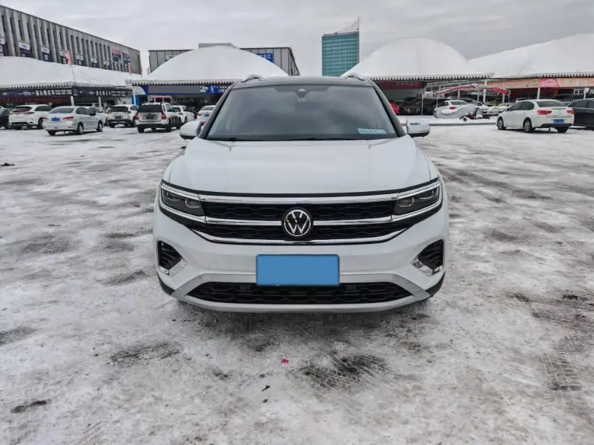 2022 Volkswagen Talagon 2.5T 299HP V6 7DCT,autocango,china used car exporter,china ev exporter,chinese used car exporter,chinese used ev exporter