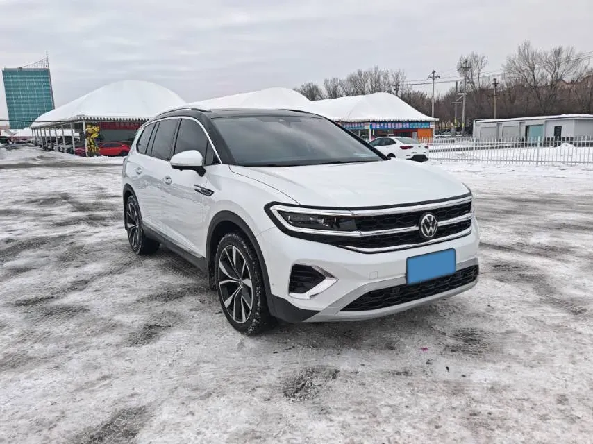 2022 Volkswagen Talagon 2.5T 299HP V6 7DCT,autocango,china used car exporter,china ev exporter,chinese used car exporter,chinese used ev exporter