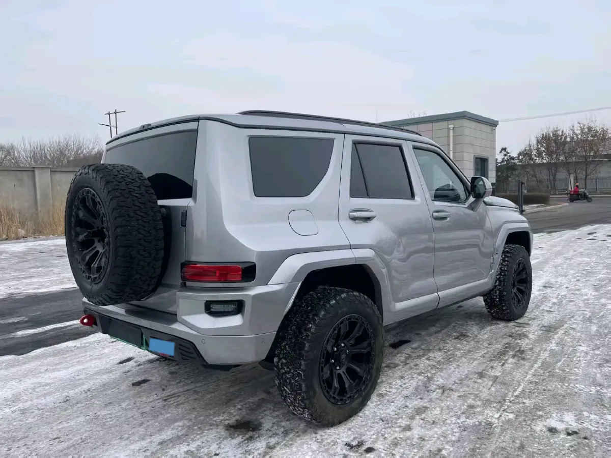 2024 Tank 700 3.0T 360HP V6 9AT PHEV 37.1KWH,autocango,china used car exporter,china ev exporter,chinese used car exporter,chinese used ev exporter