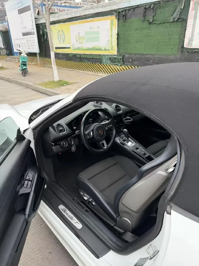 2019 Porsche 718 2.0T 300HP H4 7DCT,autocango,china used car exporter,china ev exporter,chinese used car exporter,chinese used ev exporter