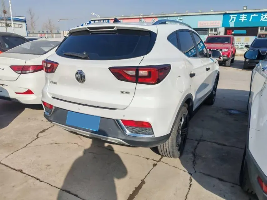 2017 MG ZS 1.5L 120HP L4 5MT,autocango,china used car exporter,china ev exporter,chinese used car exporter,chinese used ev exporter