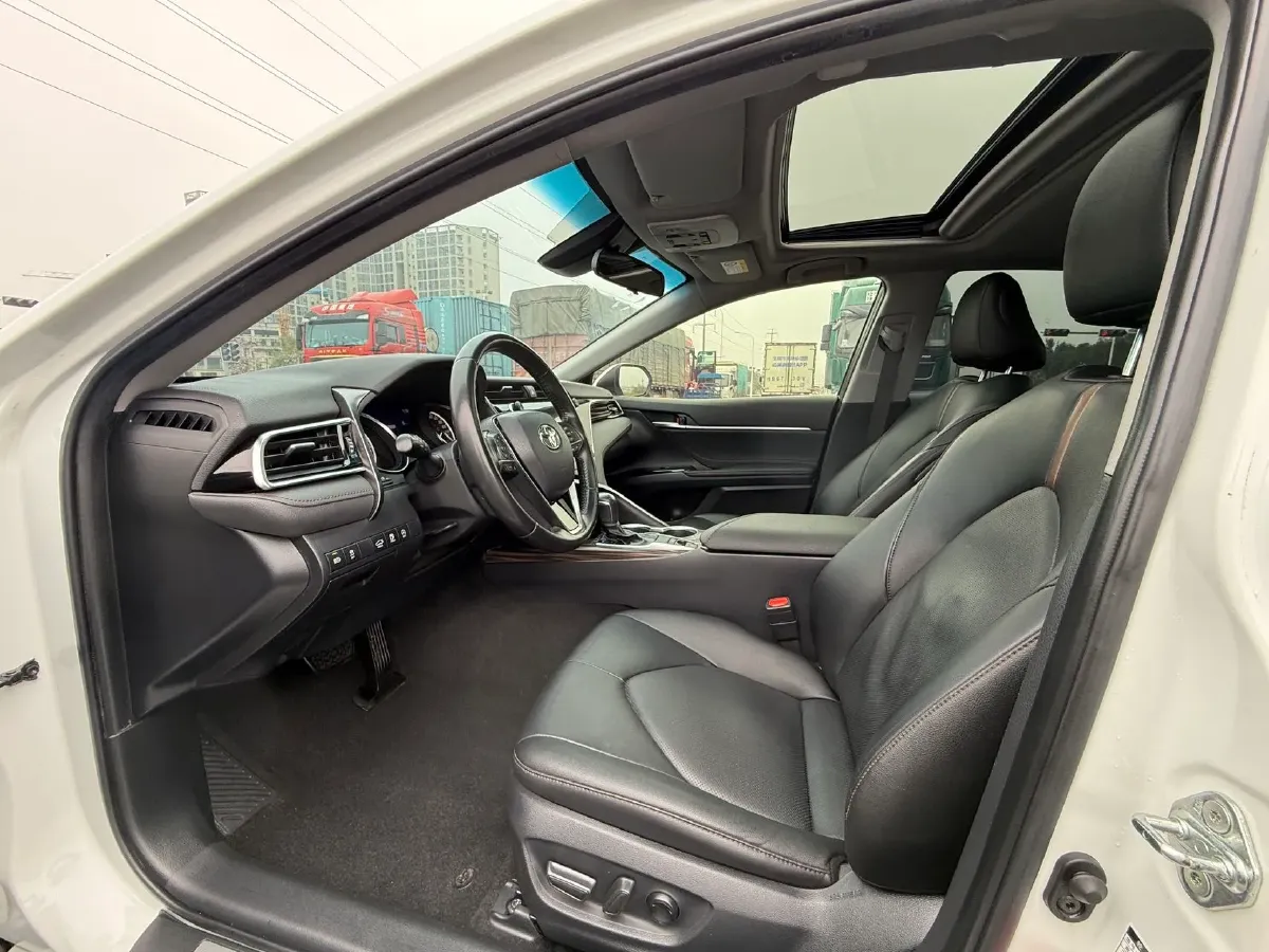 2019 Toyota Camry 2.0L 178HP L4 CVT,autocango,china used car exporter,china ev exporter,chinese used car exporter,chinese used ev exporter