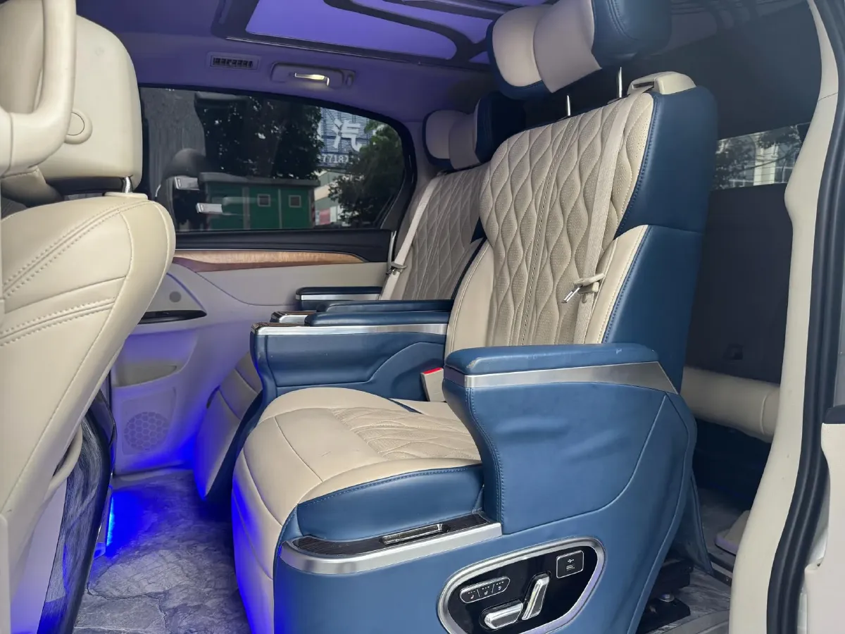 2018 Buick GL8 2.0T 260HP L4 6AT,autocango,china used car exporter,china ev exporter,chinese used car exporter,chinese used ev exporter