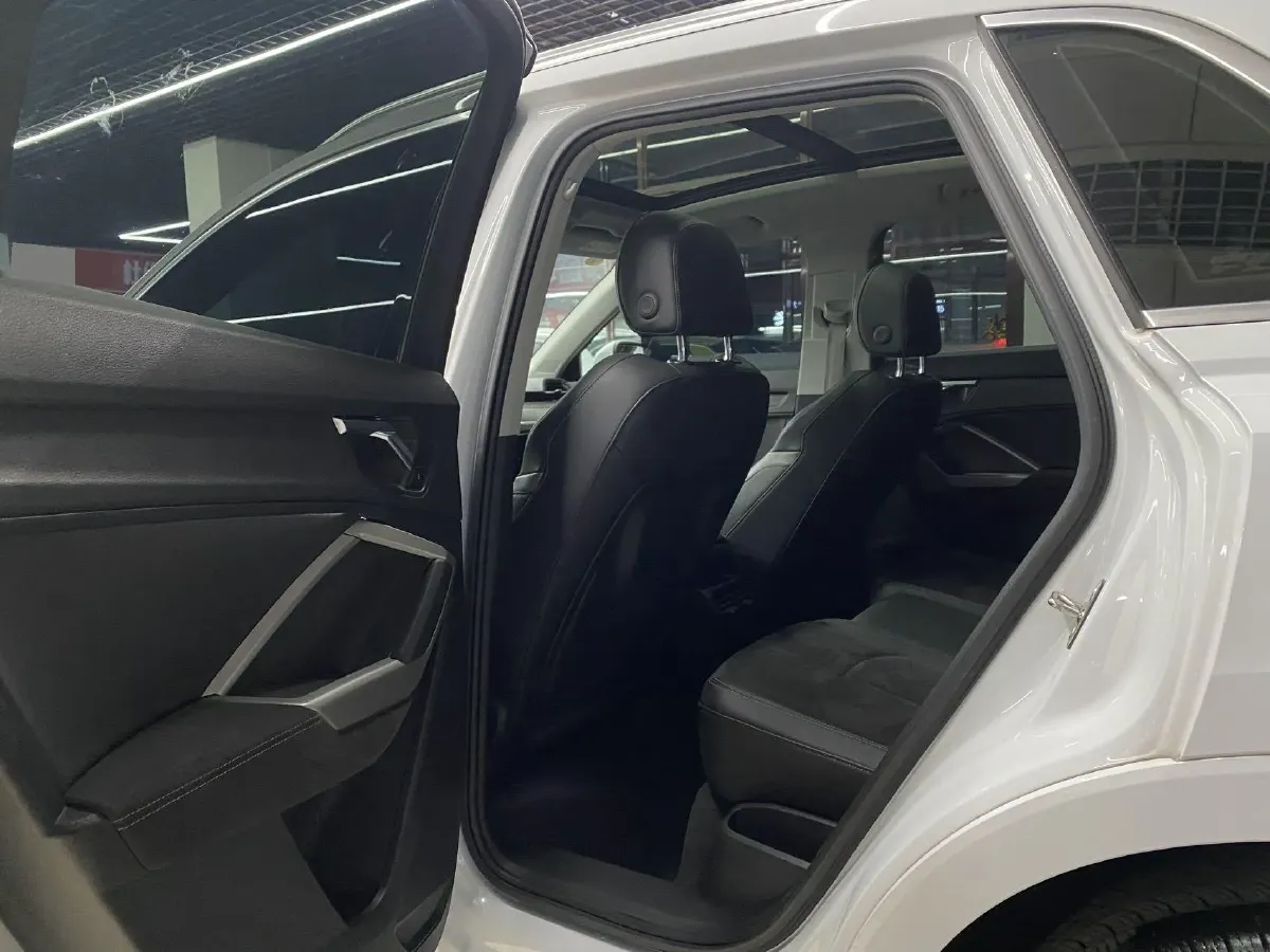 2022 Audi Q3 1.4T 150HP L4 7DCT,autocango,china used car exporter,china ev exporter,chinese used car exporter,chinese used ev exporter