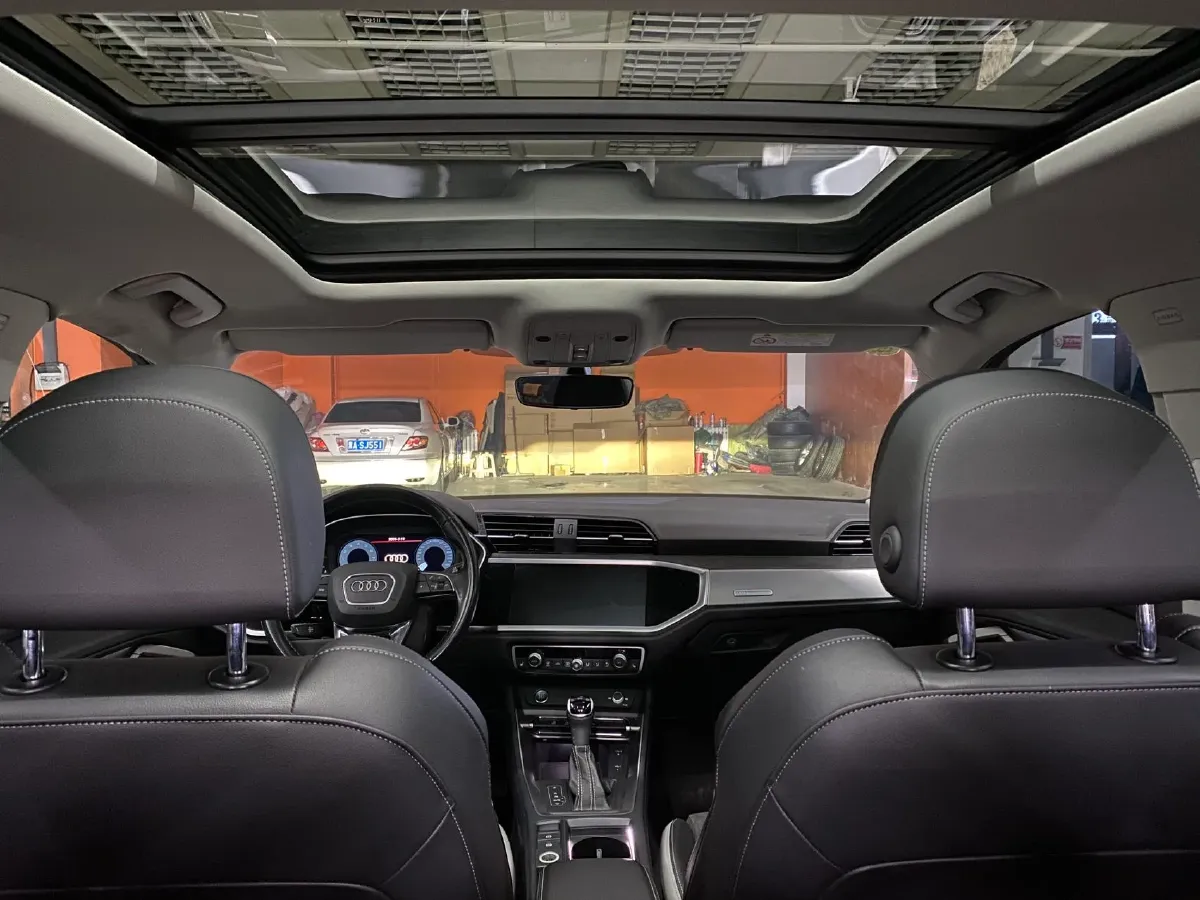 2022 Audi Q3 1.4T 150HP L4 7DCT,autocango,china used car exporter,china ev exporter,chinese used car exporter,chinese used ev exporter