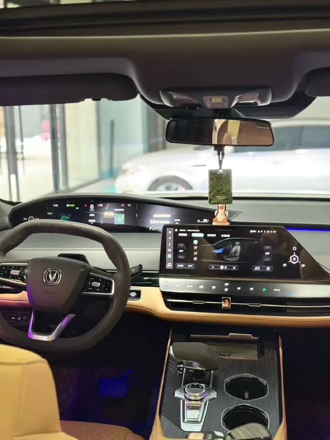 2021 ChangAn UNI-K 2.0T 233HP L4 8AT,autocango,china used car exporter,china ev exporter,chinese used car exporter,chinese used ev exporter